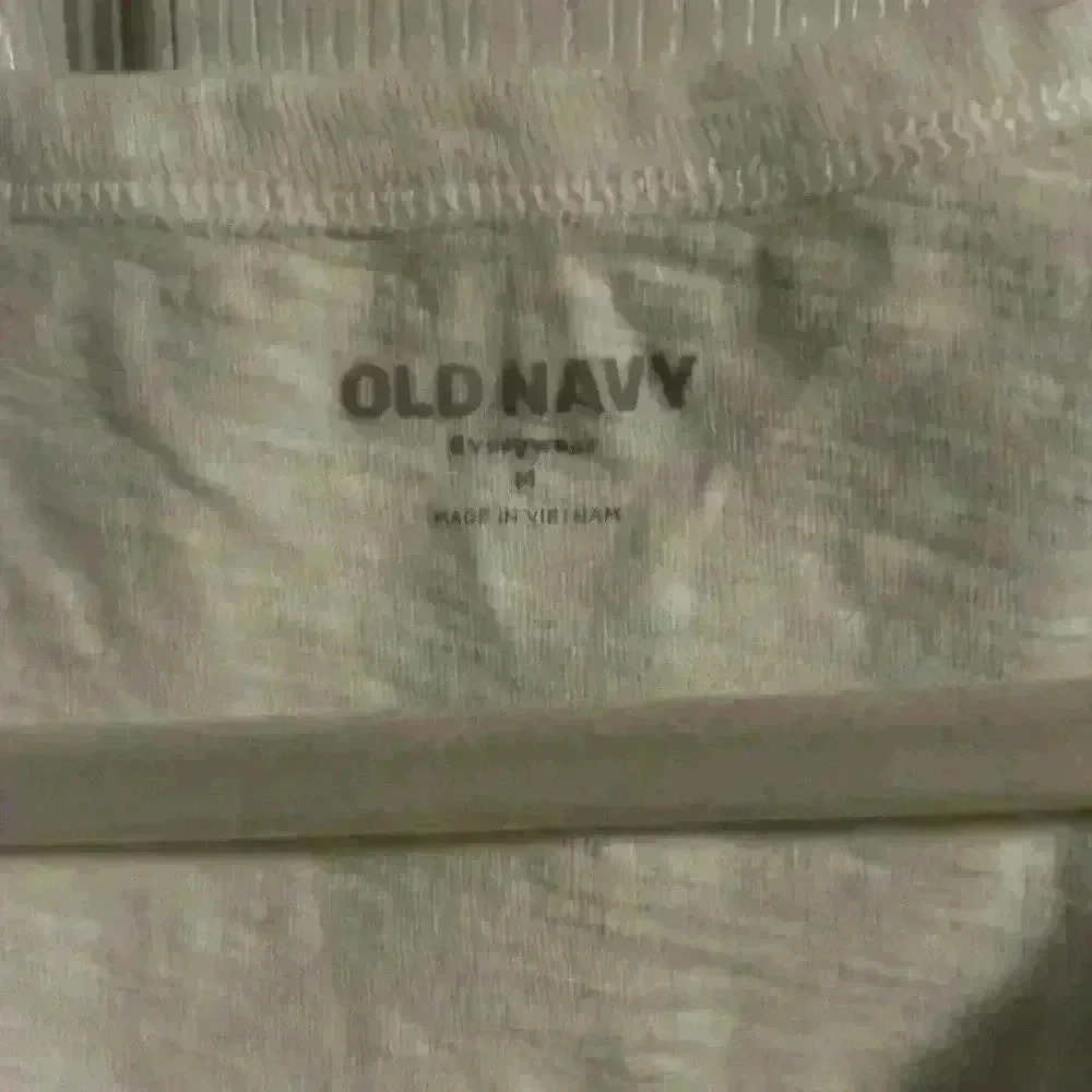 Old Navy everywear white vneck tshirt - Picture 2 of 5